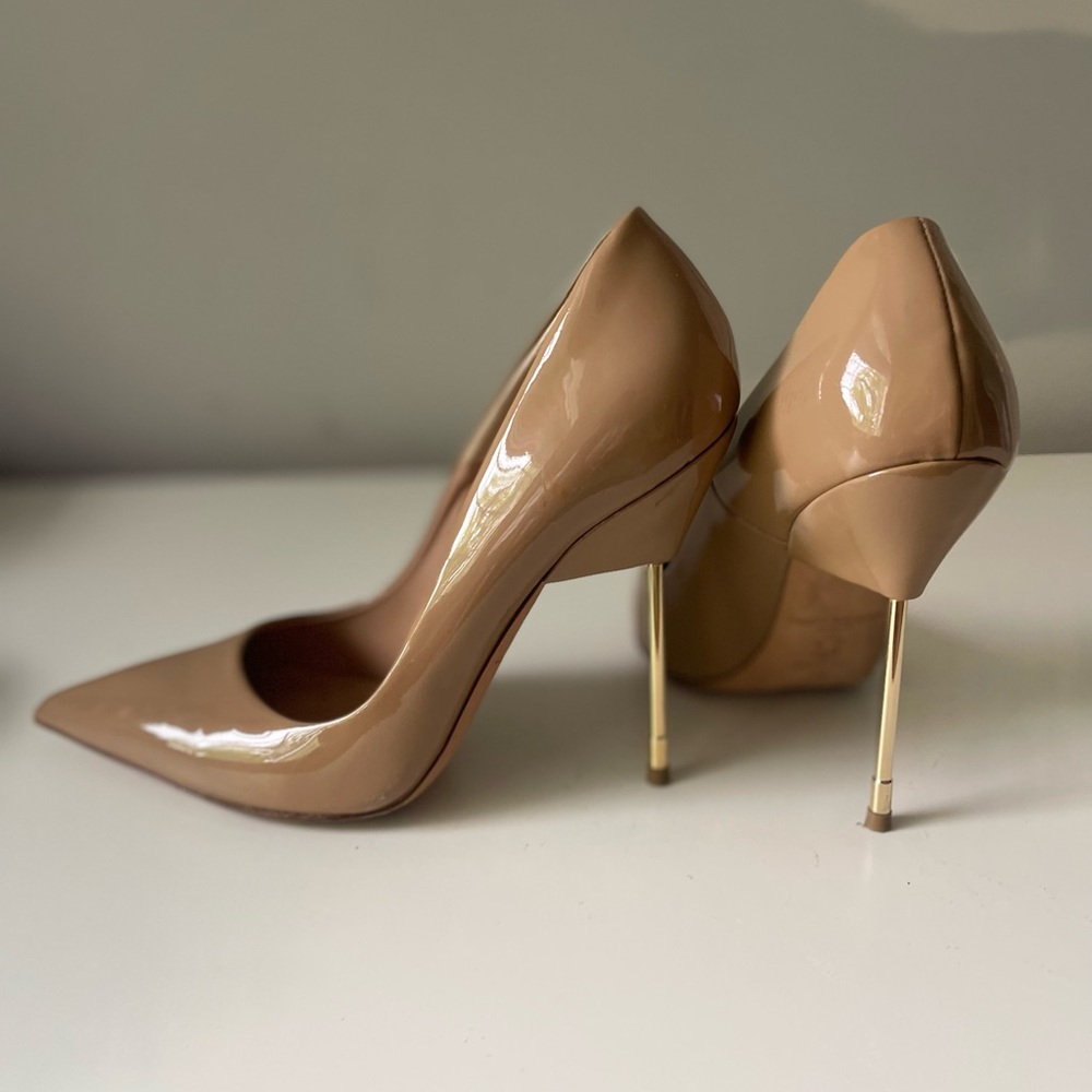 Kurt Greiger nude stiletto pumps